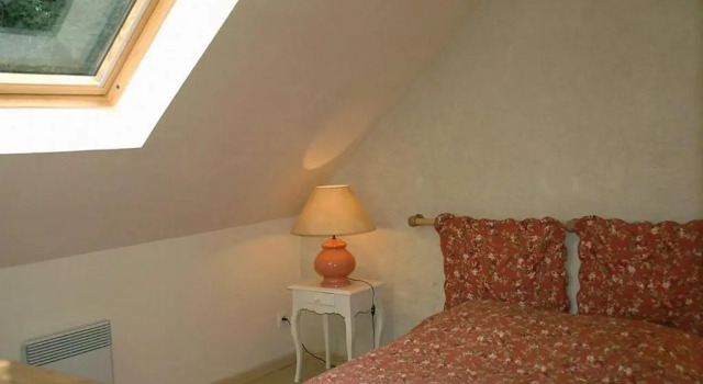 Gîte Cravant-les-Côteaux, 3 pièces, 4 personnes - FR-1-381-60, Rezerwuj Hotel  