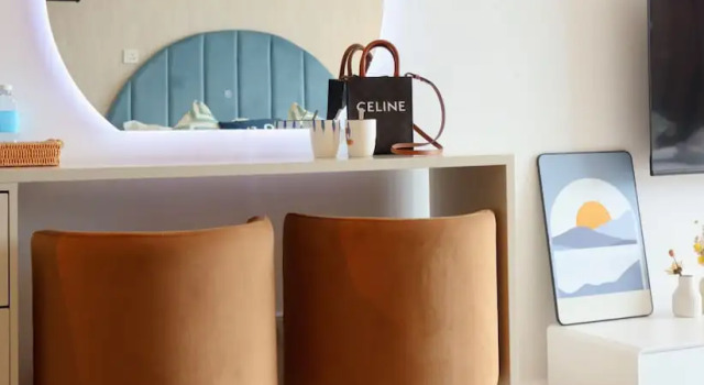 Номер Superior с балконом Homesuite' Home at Aeropod SOVO