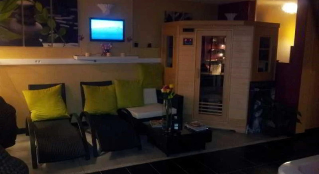 Hotel Jean Moët, Забронировать Отель Отели Эперне 4 звезды, рядом с Georges Cartier Champagne House, 4*