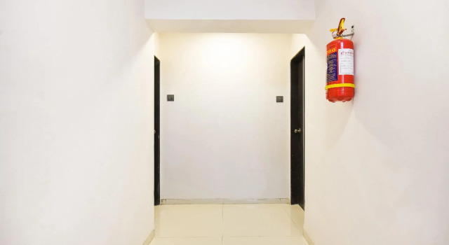OYO Flagship 61327 Hotel Manish Inn, Забронировать Отель Отели штата Махараштры 3 звезды, 3*