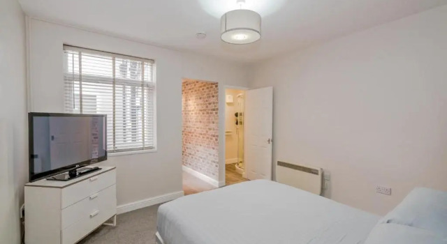 Студия Cannock Hotel Apartments