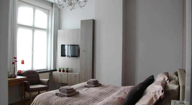 B&B @ Rooms, Забронировать Отель «постель и завтрак» Ипр Westhoek, рядом с Essex Farm Cemetery