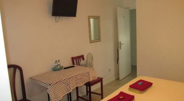 GuestHouse Marialva Park, Rezervovat Hotel Hotely v Oeste s parkováním, Parkování