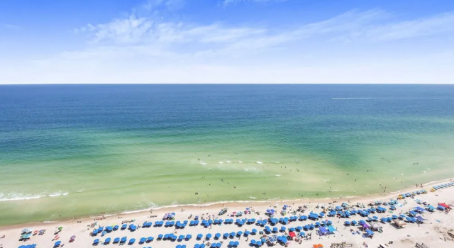New Listing Phoenix West 2102 Beachfront Bliss With Lazy River and Beach Views, Boek Appartement Orange Beach 