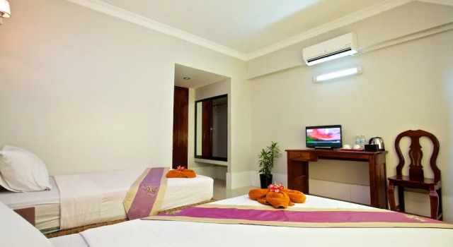 Damnak Riverside Villa