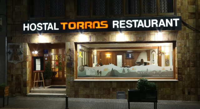 Hostal Torras, Забронировать Отель Сант-Илари-Сакальм Провинция Жирона