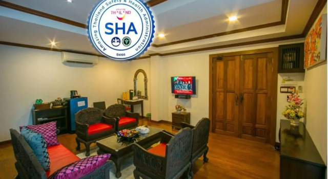 Семейный номер Standard с балконом Baan Huenphen Boutique Hotel