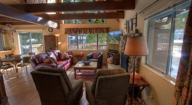 Coyote Den by Lake Tahoe Accommodations