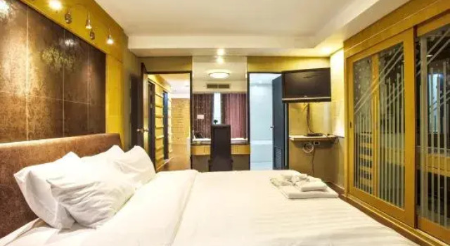 Short-Term Rental Allowed - 2B Downtown BKK Serviced Apartment, Забронировать Апартаменты/квартира Отели Бангкока с бассейном, рядом с Улица Сой Ковбой, Бассейн