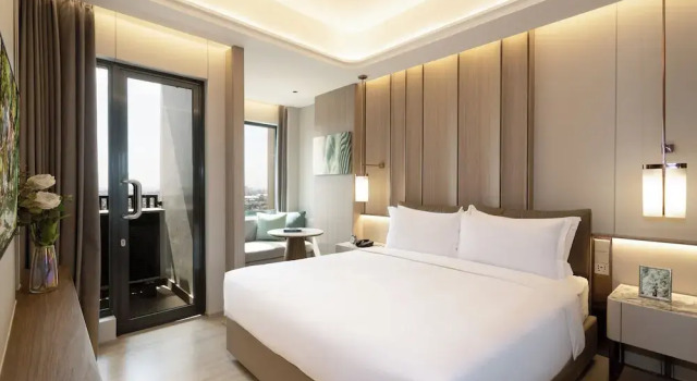 Camera Premier 2 camere Somerset Queen City Semarang