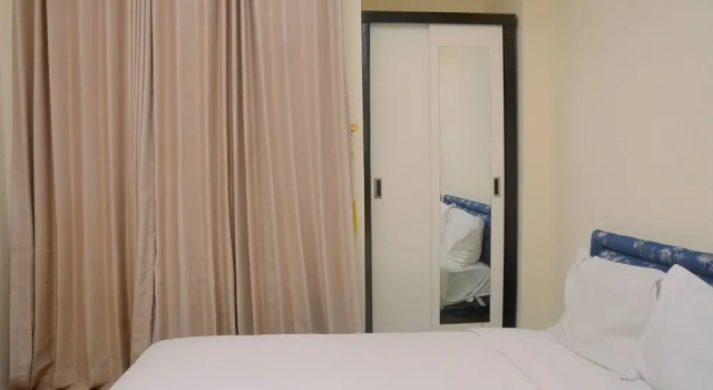 Cozy and Stylish Studio Green Pramuka Apartment near Mall, Prenota Appartamento Hotel a Giacarta con piscina, Piscina