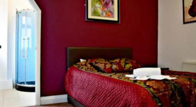 Полулюкс Cranford Hotel