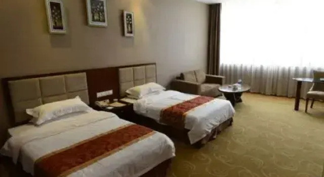 Yuntaishan Galaxy Garden Hotel, Prenota Hotel Hotel a Henan con parcheggio, Parcheggio