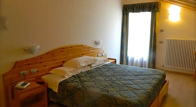 Albergo Montecroce, Забронировать Отель Бедолло Долина Валь-Сугана