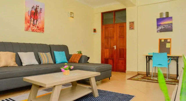 Modern 2-bedrooms apartment near the main road