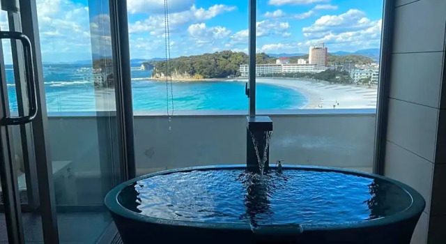 Двухместный номер Deluxe с видом на море Hotel Sanrakuso
