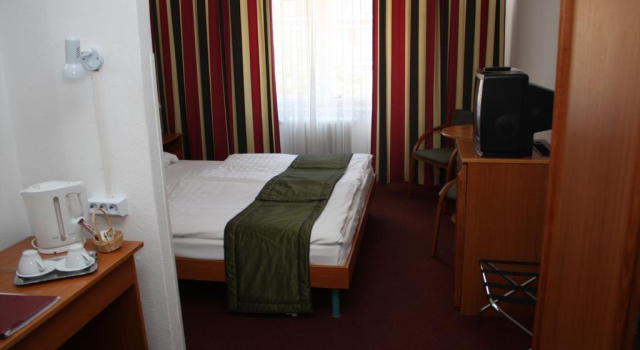 Hotel Griff, Varaa Hotelli 11. Újbuda 