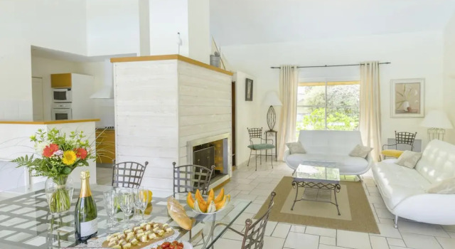 Вилла Lagrange Vacances La Clairière aux Chevreuils