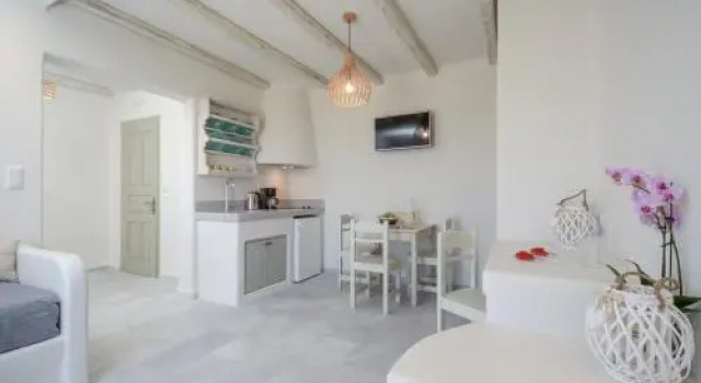 Agnadi Hotel
