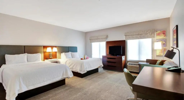 Четырёхместный люкс Hampton Inn & Suites by Hilton Hemet Menifee Murrieta