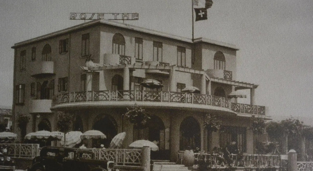 Le Rose Thé, Забронировать Отель Отели Ла-Сьота 3 звезды, рядом с Expenature, 3*