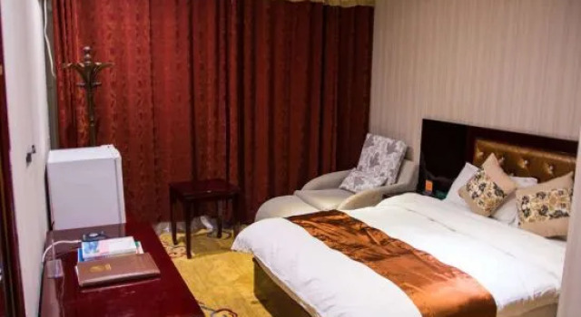 Люкс Deluxe Shuangwei Hotel