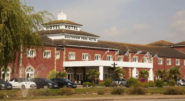 Southview Park Hotel, Rezervasyon Otel Merseyside otoparklı oteller, Otopark