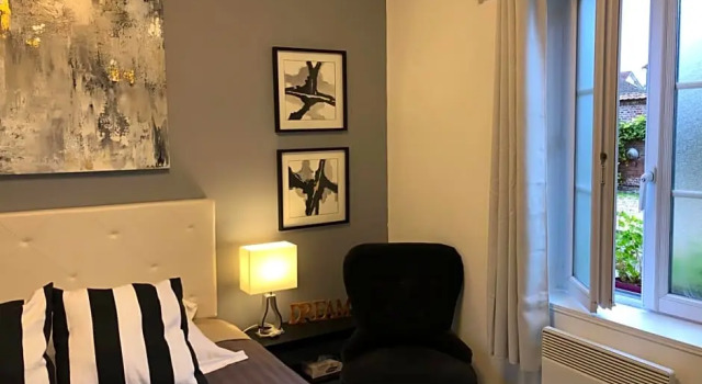 Maison Quatre Freres, Rezervasyon Otel Louviers 