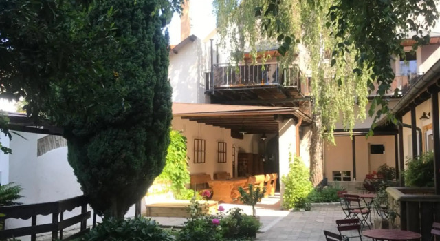 Scheinerhaus, Book Hotel  