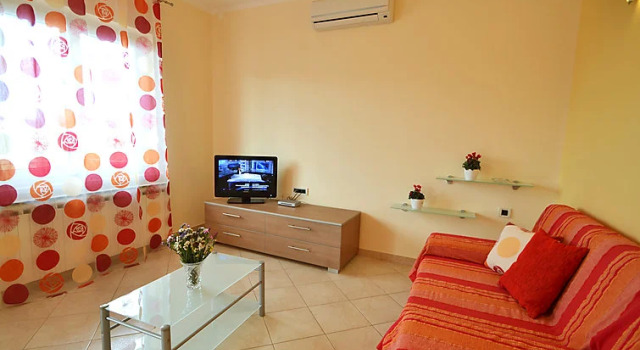 Holiday Home Jelka by Interhome, Buchen Sie Ferienhaus Njivice Insel Krk