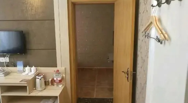 Полулюкс Shilou Qiansheng Business Hotel