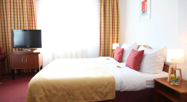 Трёхместный номер Standard Cityhotel Amadeus - 3 Sterne Superior