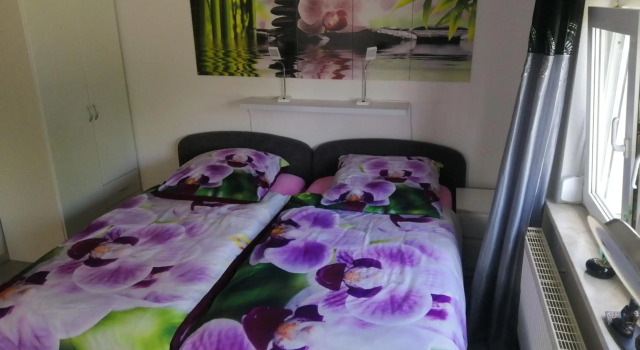 Kleines Apartement zwischen Ega und Messe Erfurt, Book Apartment Erfurt Luther Trail