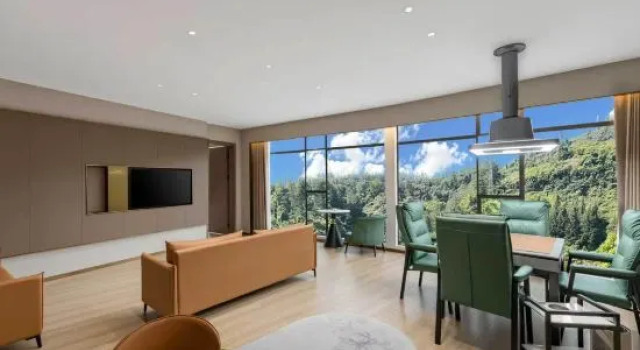 Люкс Luxury Xuan'en International Hotel (Xuan'en Gongxiu Cruise Wenlan Bridge Branch)