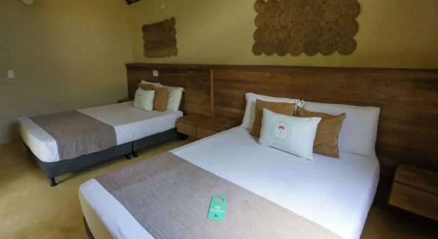 Номер Comfort Makai Beach Hostel