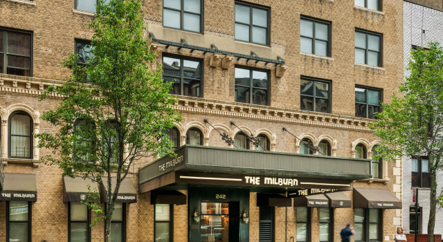 The Wallace Hotel, Забронировать Отель Верхний Вест-Сайд Нью-Йорк, рядом с Здание «Дакота»