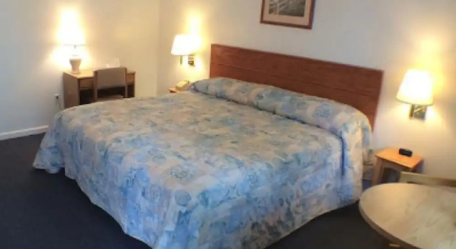 Bourne's Ocean Acres Motel, Rezerwuj Motel Hotele w New England z basenem, Basen