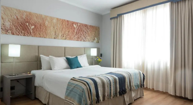 Люкс Portal Plaza Suites