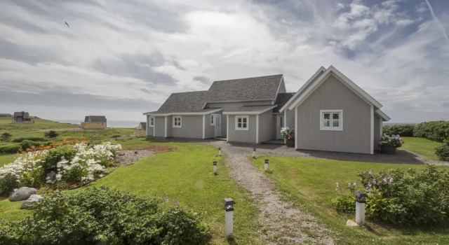 Auberge Havre-sur-Mer, Book Hostel / Vandrerhjem Cap-aux-Meules Magdalen Islands
