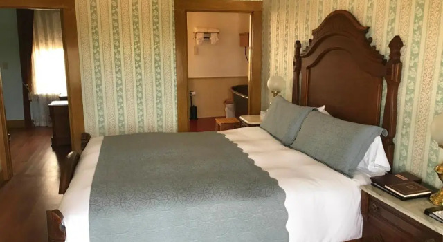 Люкс с 2 комнатами Cosmopolitan Hotel