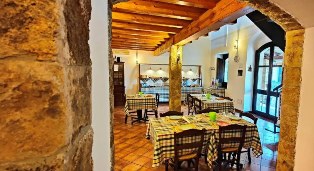Agriturismo Le Chiuse, Забронировать Отель Отели Карлентини с парковкой, Парковка