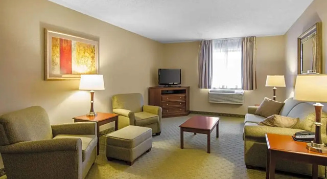 Двухместный люкс Quality Inn Summersville - New River Area