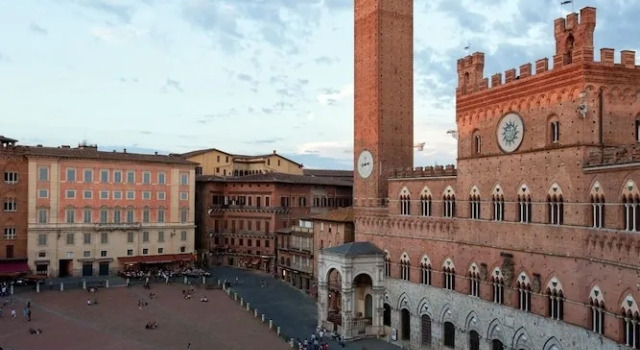 Palazzo Giorgi, Забронировать Отель Бизнес-отели Сиены, рядом с Национальная картинная галерея Сиены, 4* 5*