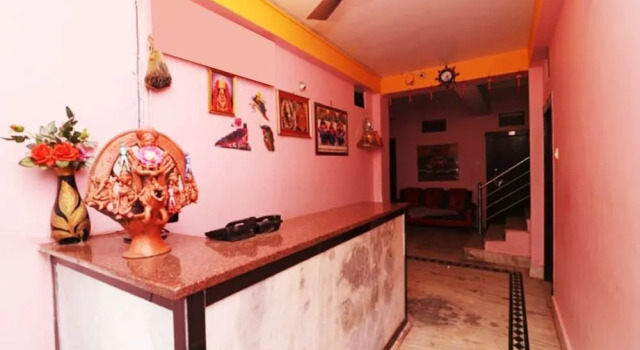 Goroomgo Shree Bhumi puri