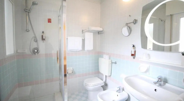 Двухместный семейный номер Standard Continental B&B City Hotel