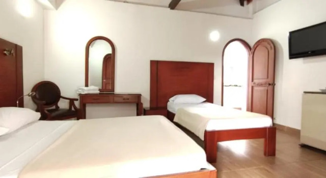 Трёхместный номер Standard Hotel Zaraya