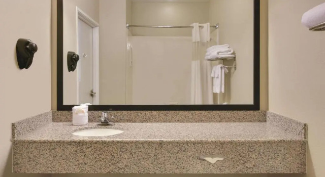 Номер Standard La Quinta by Wyndham Rockwall