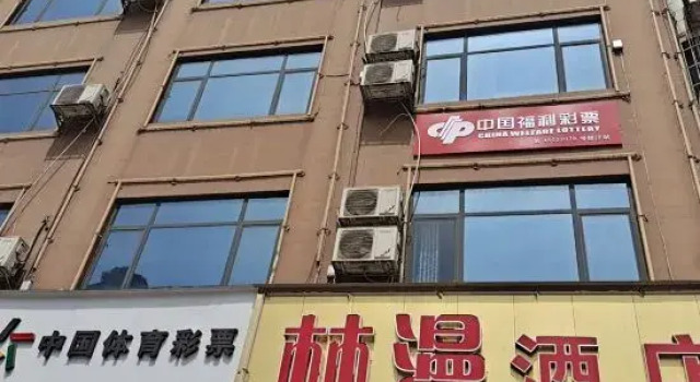 Jinchengjiang Linman Hotel, Забронировать Отель Отели Гуанси-Чжуанский автономного района с парковкой, Парковка