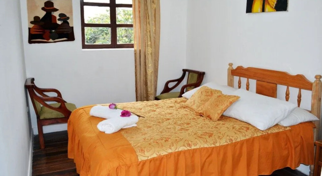 Colonial House Inn - Hostel, Varaa Hostelli Hostellit kohteessa Quito, lähellä Parque El Ejido, Hostelli