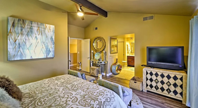 Апартаменты Palm Desert Townhome w/ Mountain Views & Patio